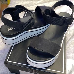 MIA Odelia Black Sandals